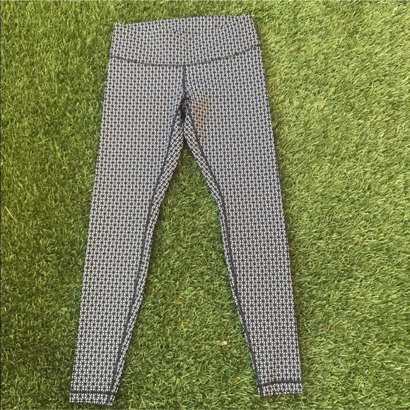 lululemon athletica Pants - Lululemon full length mid rise leggings 30” inseam